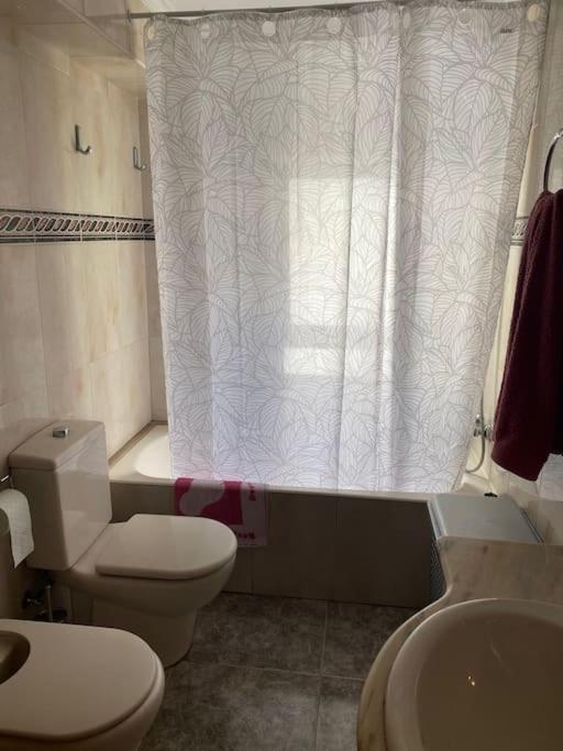 La Lila 5 Apartment Овиедо Екстериор снимка